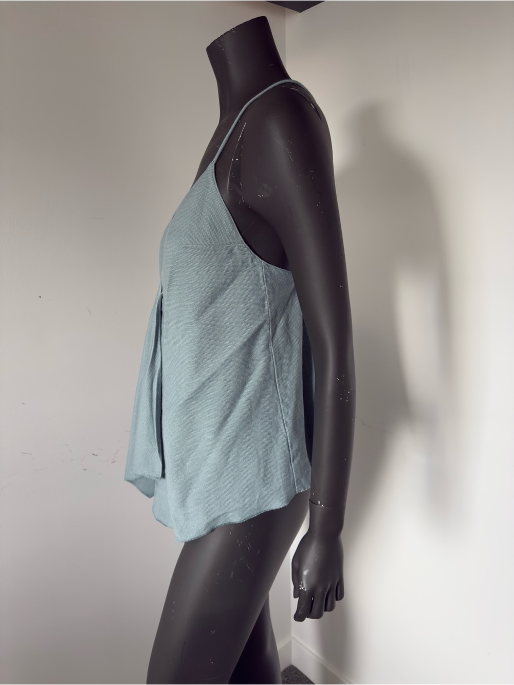 256. Aritzia Jace Light Blue V-Neck Spaghetti Strap Women's Top - Picture 6 of 7